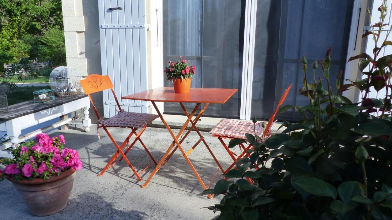 Le Cabanon Apartment Crillon le Brave Bagian luar foto